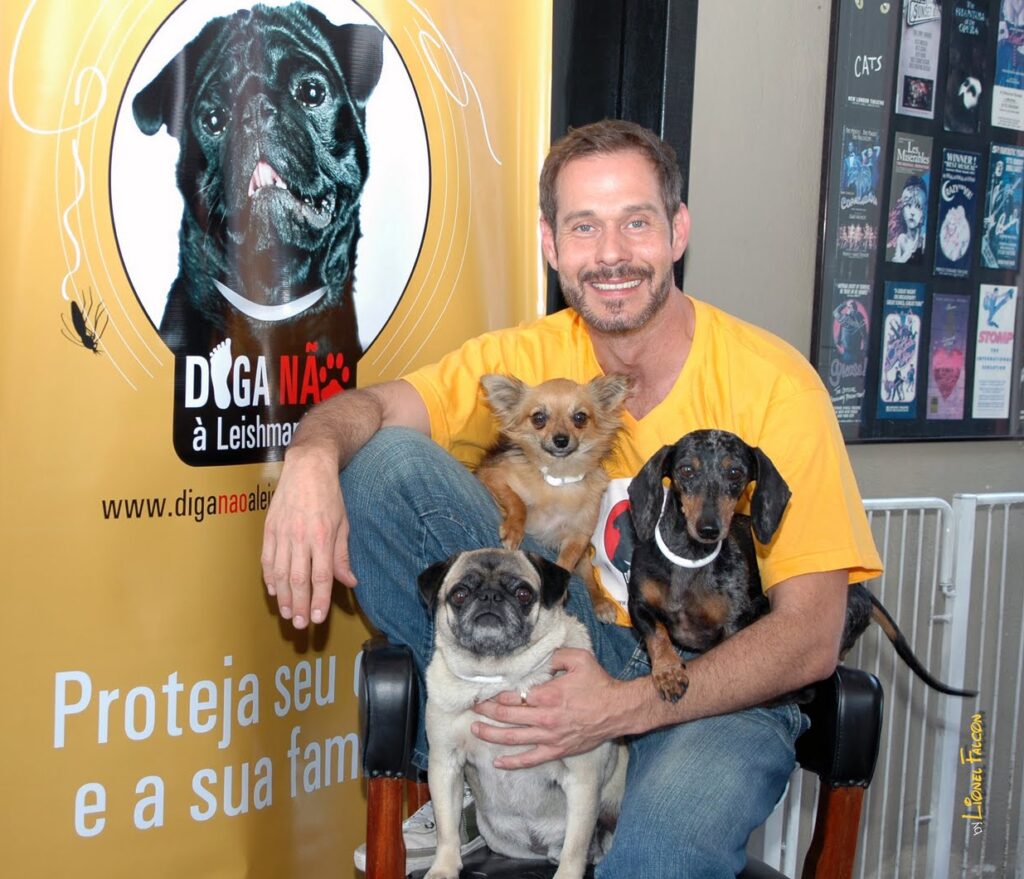Nico e seus cães Campanha "Diga não à Leishmaniose"