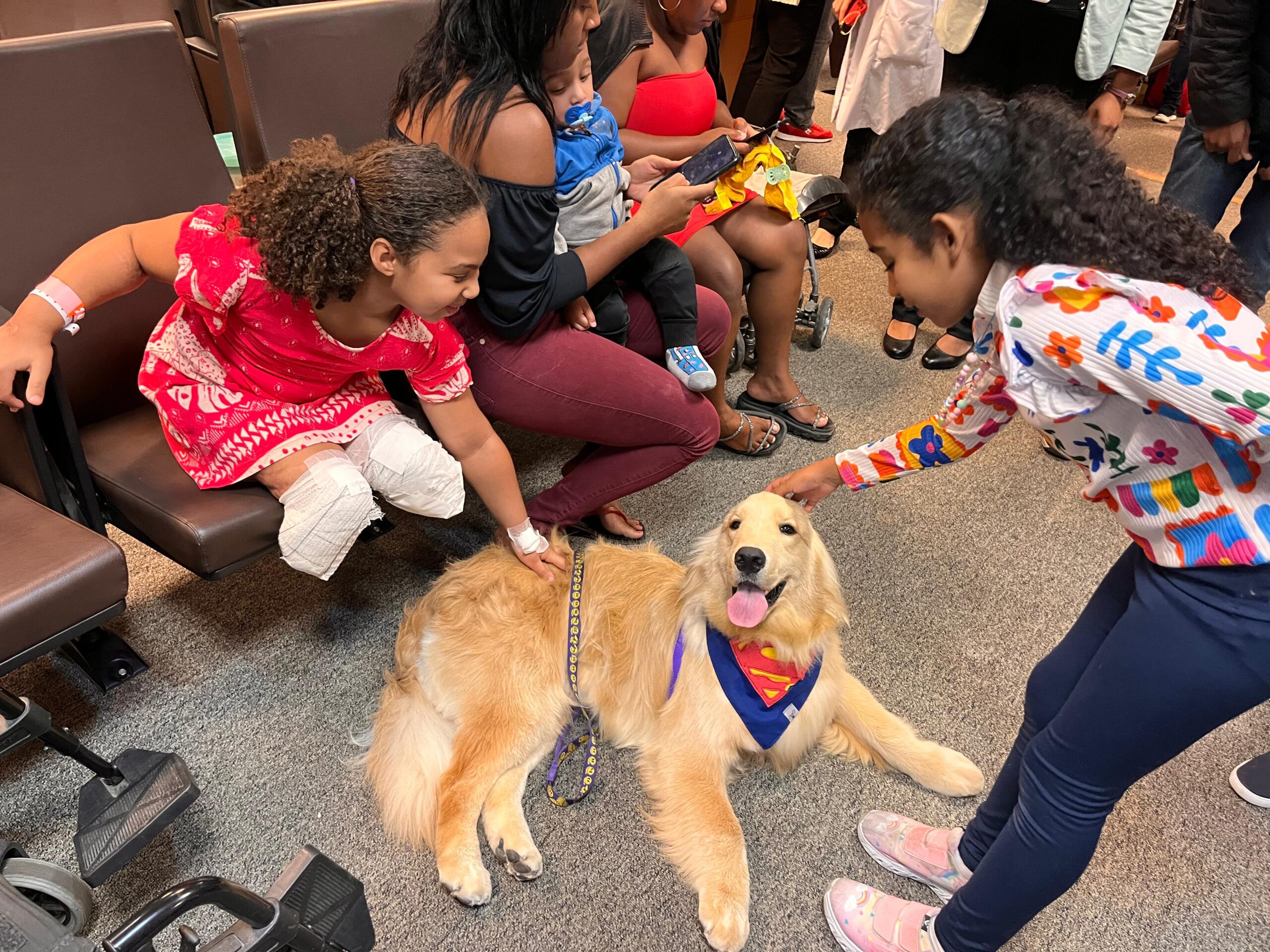 Comemoração do Dia das Crianças anima pacientes e familiares no INTO